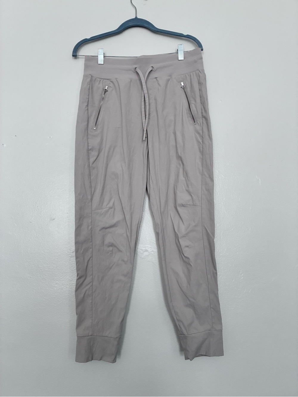 Athleta Light Grsay Drawstring Jogger Pants